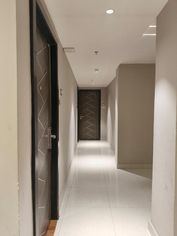 Hotel Sharma Regency Lucknow Esterno foto